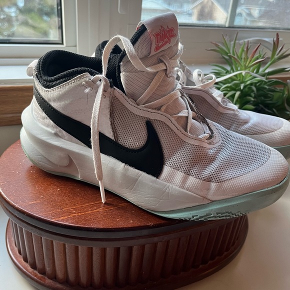 Nike Hustled X SU21 Basketball Shoes - Picture 2 of 4